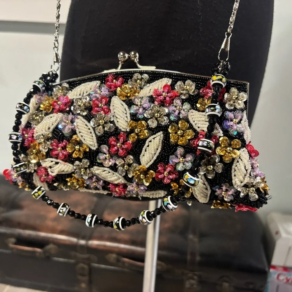 Vintage❤️Hand-Beaded Floral Hand/Crossbody Evening Bag - Picture 2 of 8